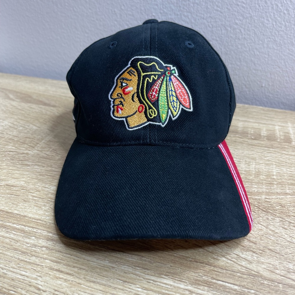 Vintage 90s NHL Chicago Blackhawks Bauer Center Ice Black Adjustable Cap/Hat
